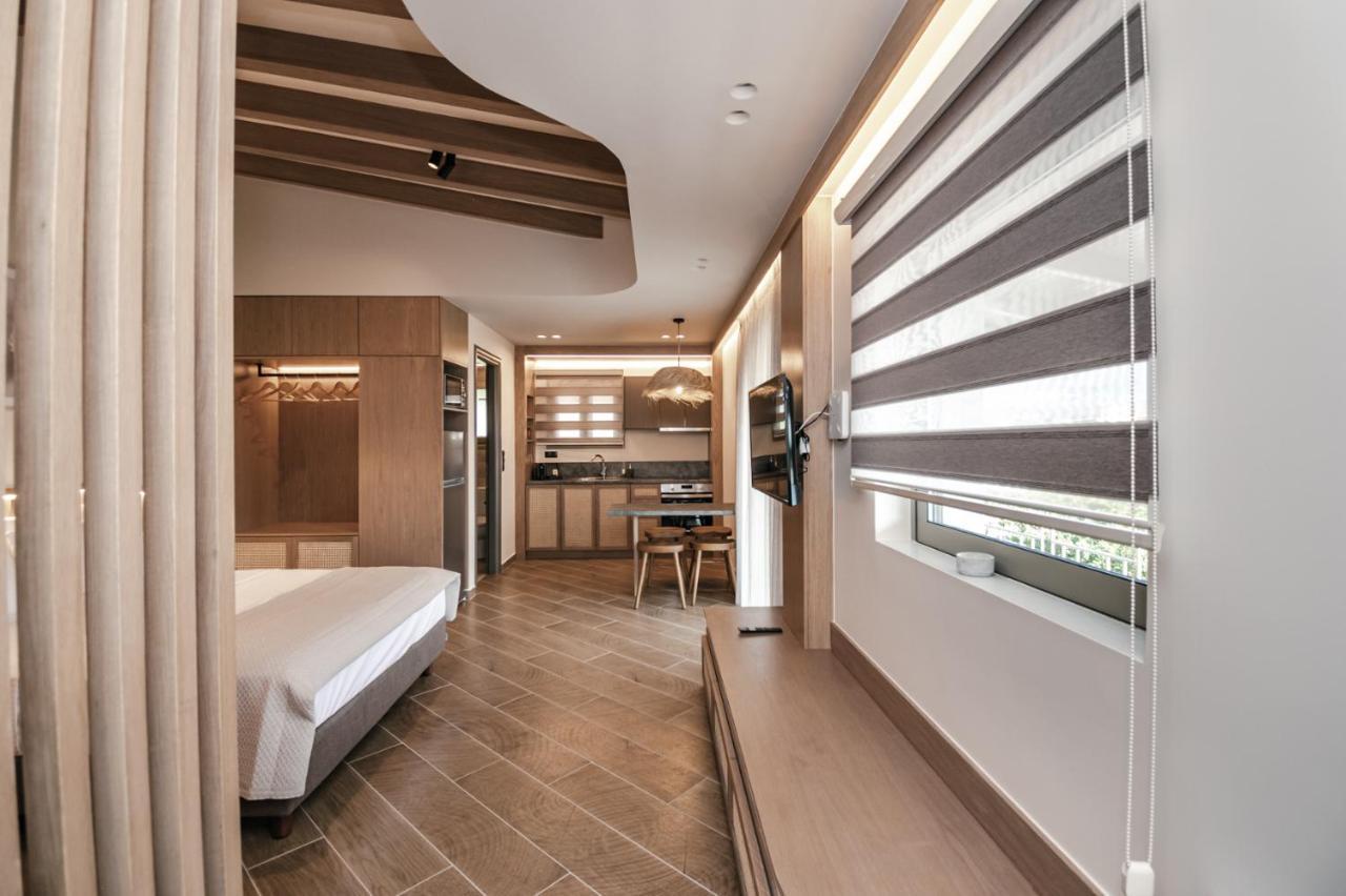 Terra Helios Suites & Studios Kyparissia Exterior photo
