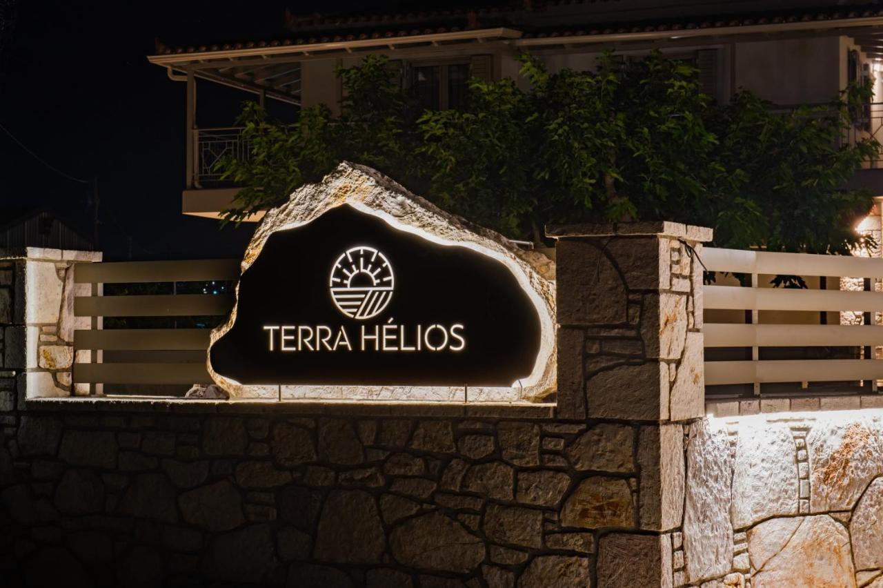 Terra Helios Suites & Studios Kyparissia Exterior photo