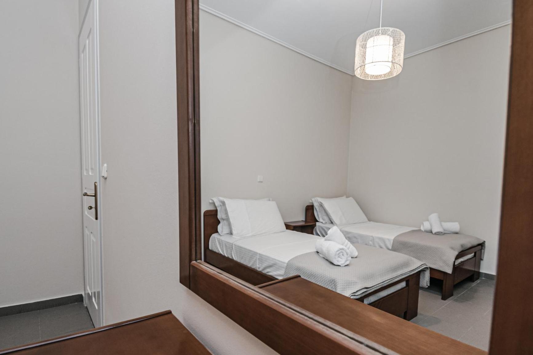 Terra Helios Suites & Studios Kyparissia Room photo