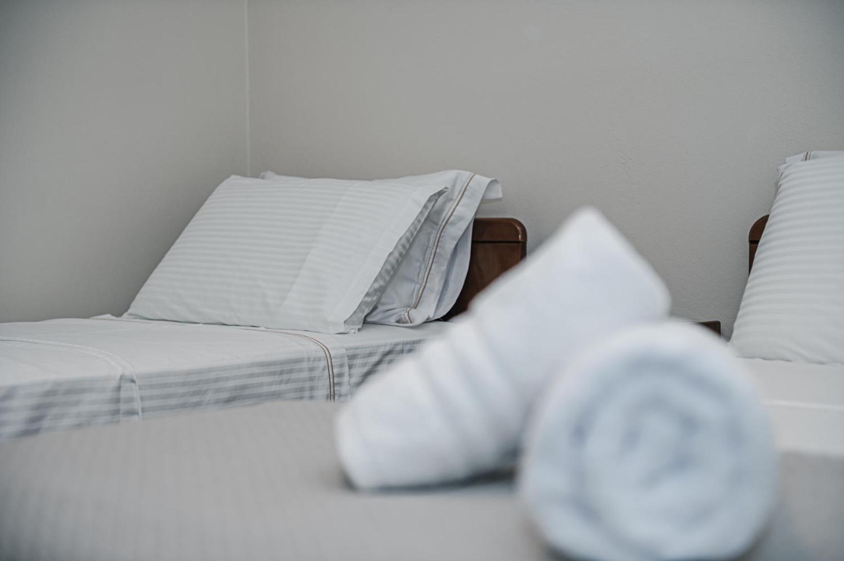 Terra Helios Suites & Studios Kyparissia Room photo