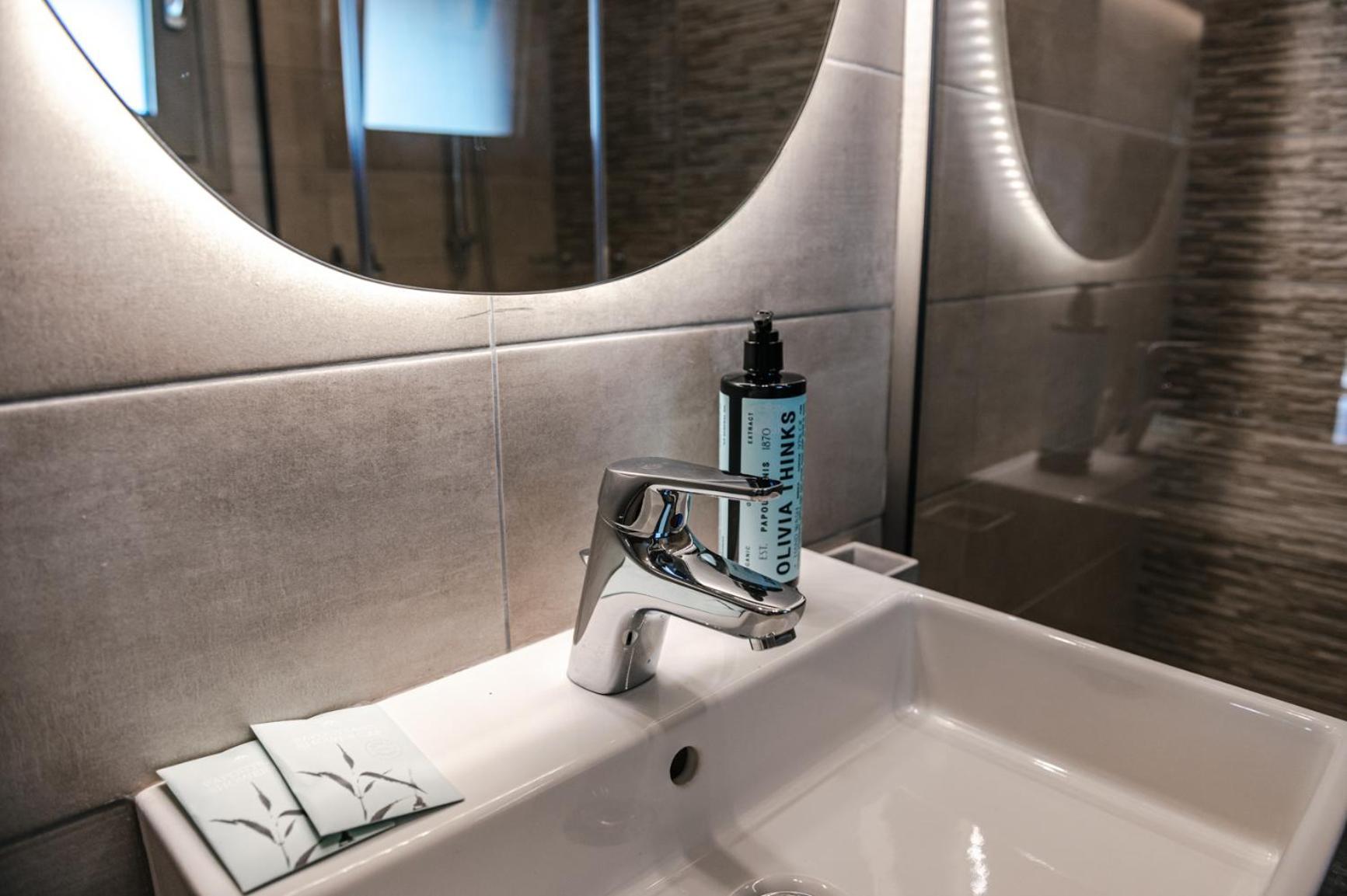 Terra Helios Suites & Studios Kyparissia Room photo