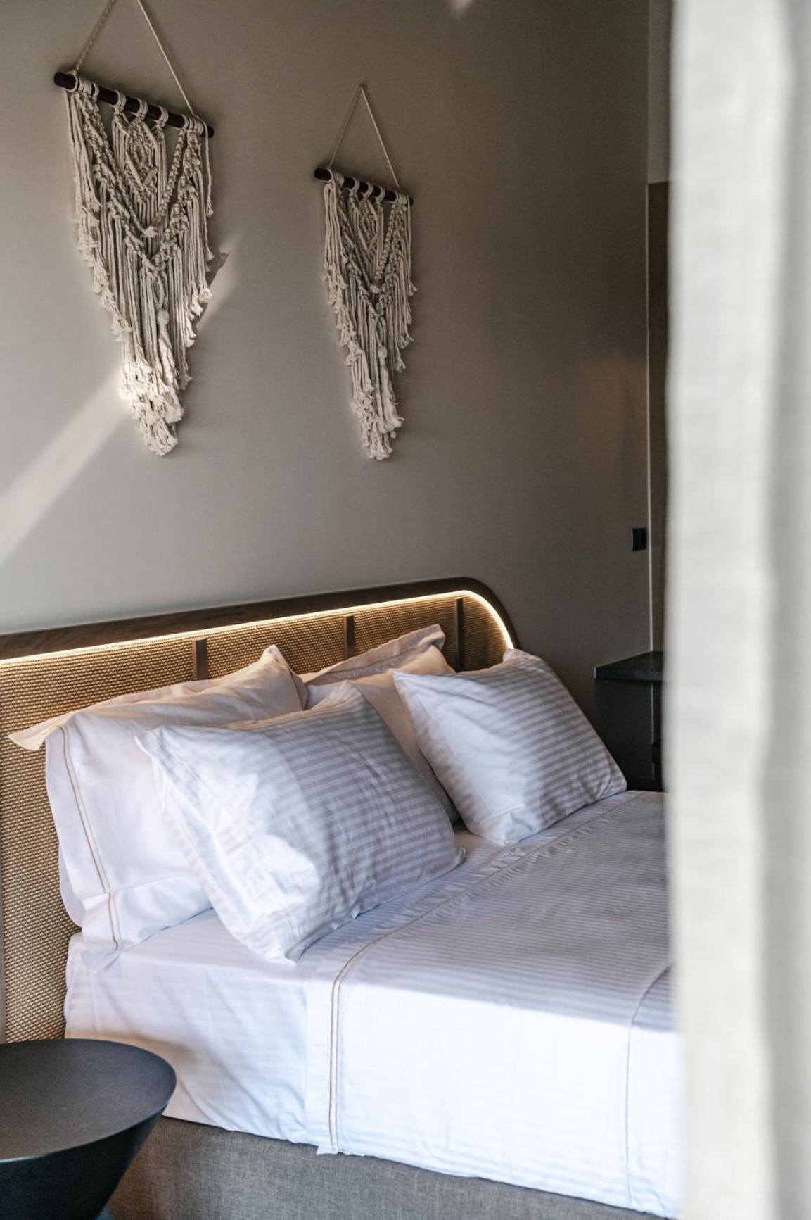 Terra Helios Suites & Studios Kyparissia Room photo